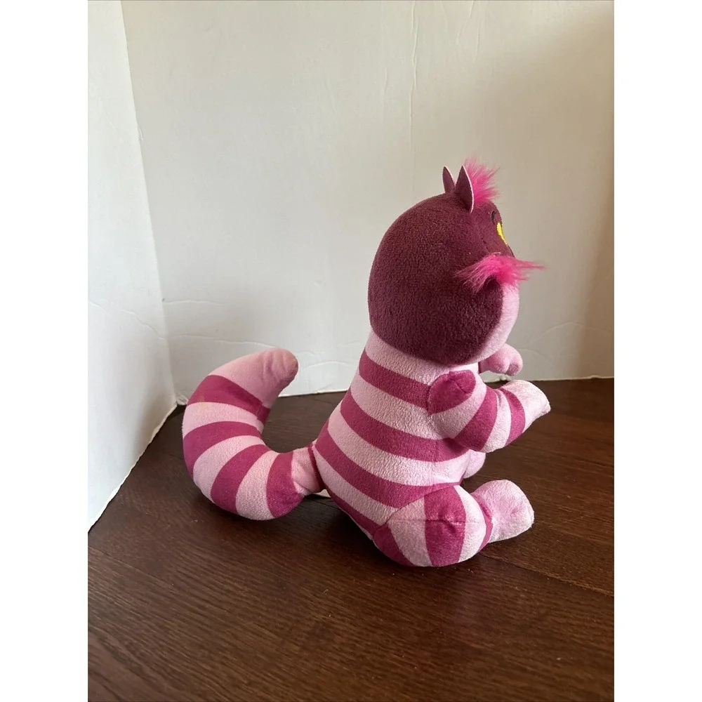 CHESHIRE CAT Disney Alice in Wonderland Sitting 9